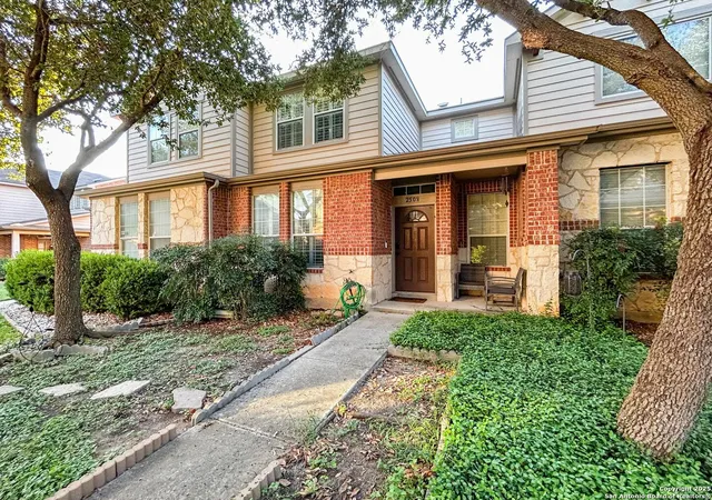 Photo 2 of Single family home for sale at 2508 Grayson Cir, San Antonio, TX 78232 | MLS# 1927324 | Listing updated on 2025-12-20