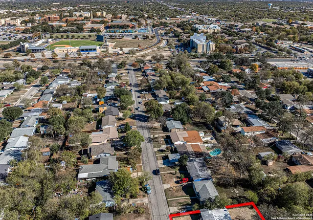 3rd image of 4466 Lark Ave, San Antonio, TX 78228 | MLS# 1927335