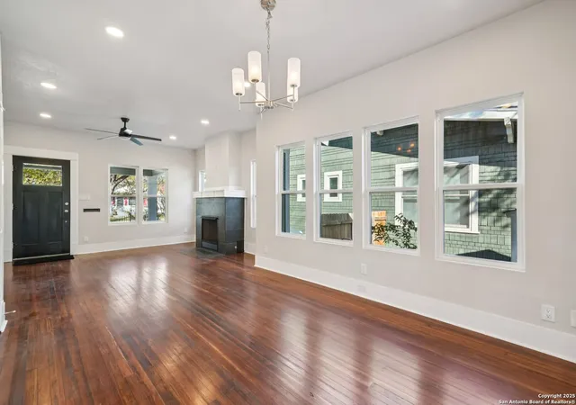 Photo 4 of Single family home for sale at 524 Hunstock, San Antonio, TX 78210 | MLS# 1927366 | Listing updated on 2026-06-21