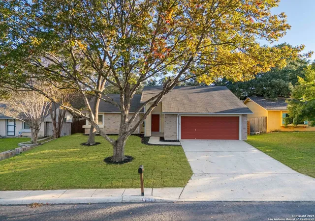 Photo 2 of Single family home for sale at 5914 Brambletree, San Antonio, TX 78247 | MLS# 1927408 | Listing updated on 2026-03-20
