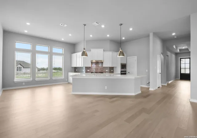 4th image of 201 Desert Bloom, San Antonio, TX 78258 | MLS# 1927436