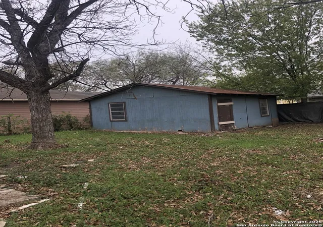 Photo 3 of Single family home for sale at 5423 Congo Ln, San Antonio, TX 78227 | MLS# 1927455 | Listing updated on 2025-12-29