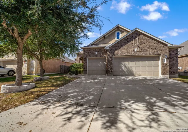 Photo 4 of Sale Pending at 8955 Highland Dawn, San Antonio, TX 78254 | MLS# 1927569 | Listing updated on 2026-05-07