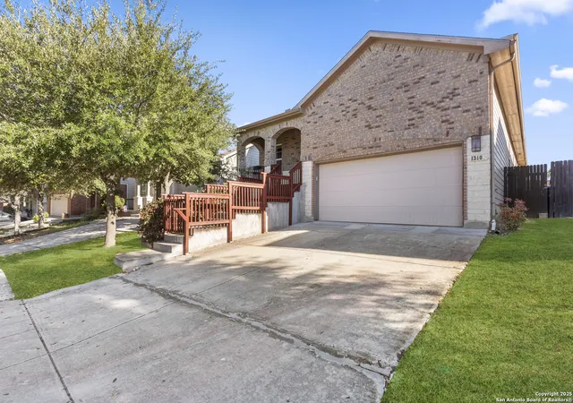 Photo 2 of Sale Pending at 13106 Fairacres Way, San Antonio, TX 78233 | MLS# 1927597 | Listing updated on 2026-02-12