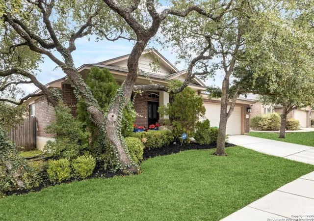 Photo 1 of Sale Pending at 2711 Trinity Glade, San Antonio, TX 78261 | MLS# 1927627 | Listing updated on 2026-01-27
