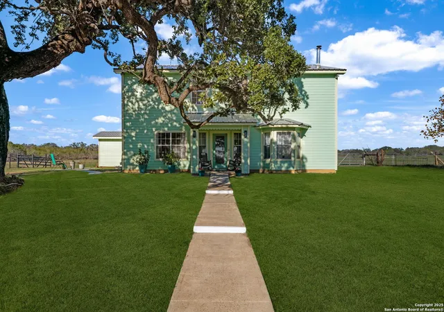 Photo 3 of Single family home for sale at 360 Fm 2504, Poteet, TX 78065 | MLS# 1927637 | Listing updated on 2026-02-20