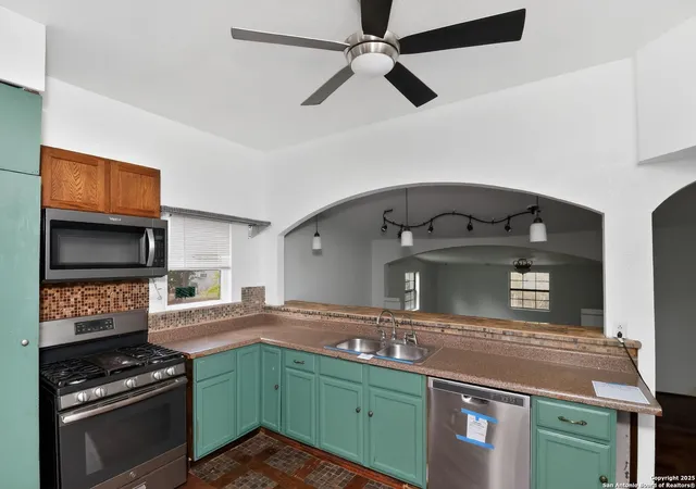 5th image of 325 Jennings, San Antonio, TX 78225 | MLS# 1927655