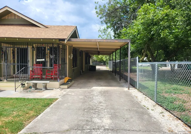 2nd image of 3023 W Travis, San Antonio, TX 78207 | MLS# 1927768
