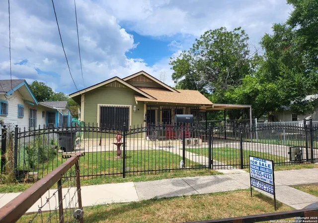 Photo 3 of Single family home for sale at 3023 W Travis, San Antonio, TX 78207 | MLS# 1927768 | Listing updated on 2026-01-02