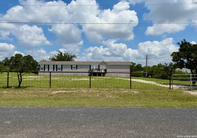 3rd image of 18707 County Road 5736, Castroville, TX 78009 | MLS# 1927790