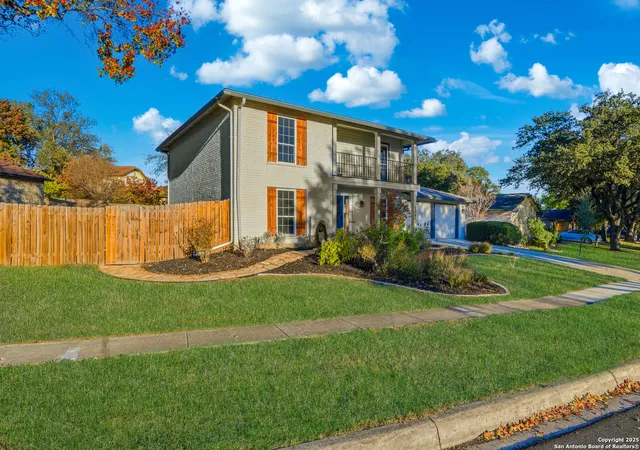 Photo 3 of Sale Pending at 13814 Crested Rise, San Antonio, TX 78217 | MLS# 1927875 | Listing updated on 2026-01-05