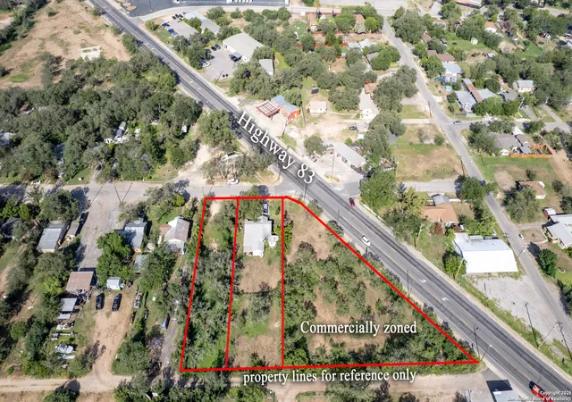25th image of 806 S Park St, Uvalde, TX 78801 | MLS# 1927888