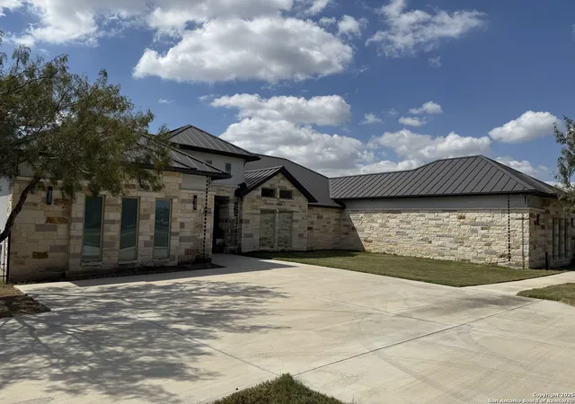 Photo 2 of Sale Pending at 8306 Quail Fld, San Antonio, TX 78263 | MLS# 1927938 | Listing updated on 2026-01-28