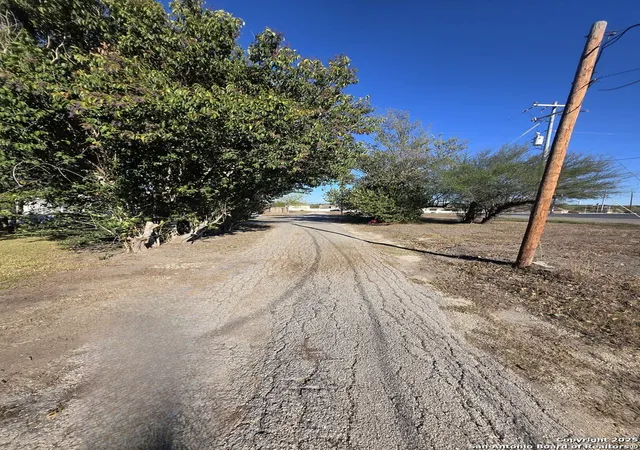 Photo 4 of Sale Pending at 5564 Fm 1103, Cibolo, TX 78108 | MLS# 1928042 | Listing updated on 2026-02-21