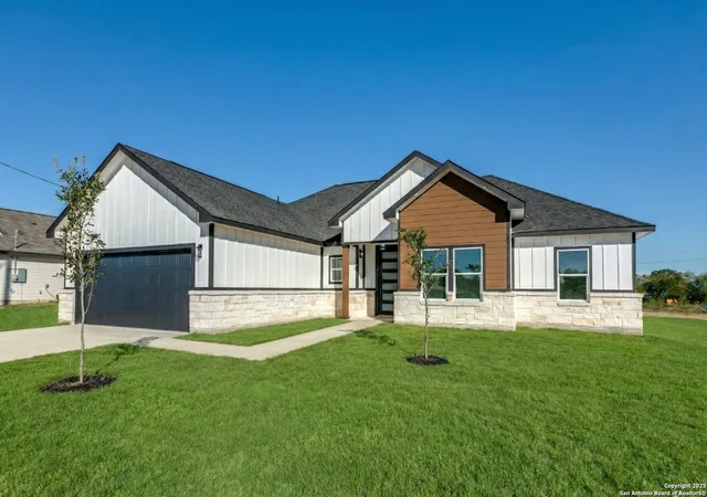 Photo 1 of Sale Pending at 16724 Llano Estacado Dr, Atascosa, TX 78002 | MLS# 1928064 | Listing updated on 2025-12-12