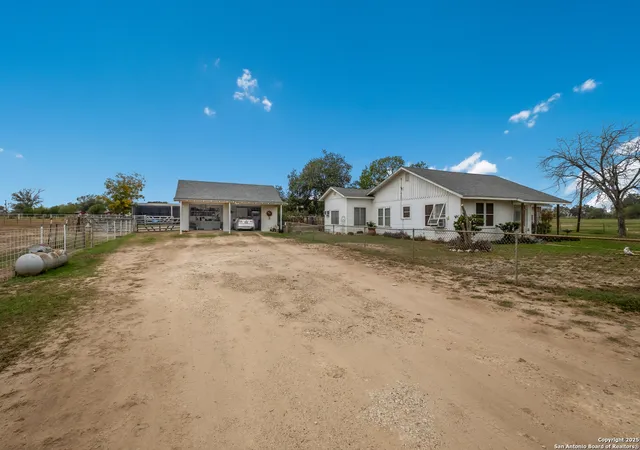 Photo 3 of Land for sale at 461 Hwy 173 S, Hondo, TX 78861 | MLS# 1928130 | Listing updated on 2026-04-19
