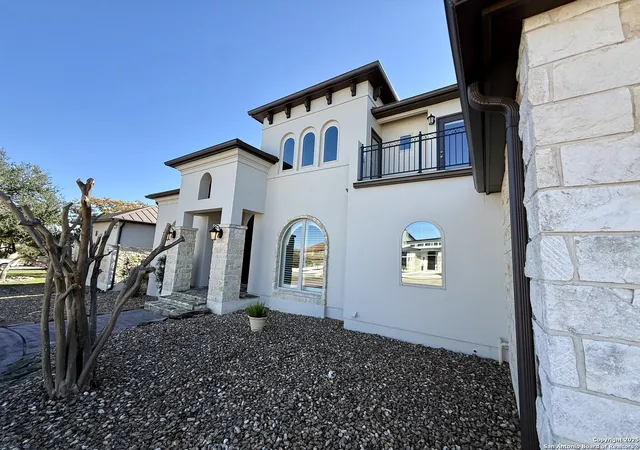 Photo 3 of Sale Pending at 19223 Terra Rock, San Antonio, TX 78255 | MLS# 1928202 | Listing updated on 2025-12-29
