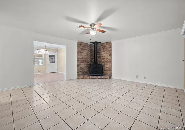 Photo 2 of Single family home for sale at 612 Bluebonnet St, Fredericksburg, TX 78624 | MLS# 1928203 | Listing updated on 2026-02-05