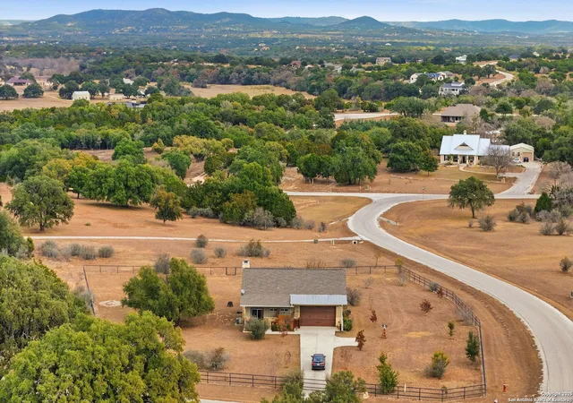 4th image of 116 Martingale Trail, Bandera, TX 78003 | MLS# 1928212