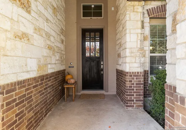 Photo 3 of Sale Pending at 16522 Glen Eve Path, San Antonio, TX 78232 | MLS# 1928218 | Listing updated on 2026-03-24