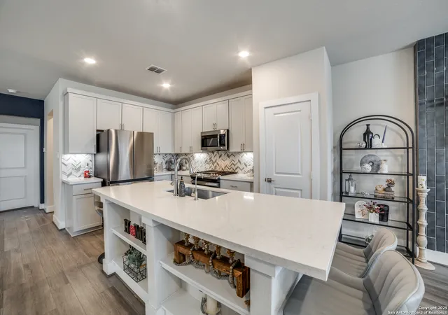 Photo 3 of Sale Pending at 8851 Oakland #14, San Antonio, TX 78240 | MLS# 1928270 | Listing updated on 2026-03-30