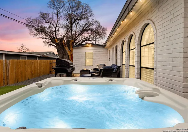Photo 3 of Single family home for sale at 607 Redcliff, San Antonio, TX 78216 | MLS# 1928307 | Listing updated on 2026-03-27
