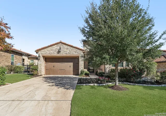 Photo 3 of Sale Pending at 22742 Estacado, San Antonio, TX 78261 | MLS# 1928330 | Listing updated on 2026-04-01