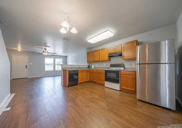 Photo 3 of Sale Pending at 731 Inks Farm, San Antonio, TX 78228 | MLS# 1928344 | Listing updated on 2026-04-09