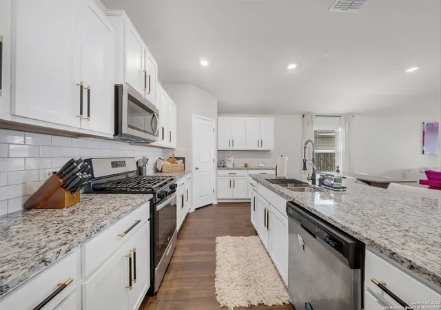 Photo 4 of Sale Pending at 9810 Tupelo, San Antonio, TX 78254 | MLS# 1928354 | Listing updated on 2026-05-06