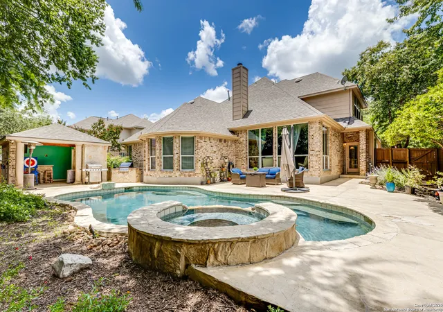 Photo 1 of Sale Pending at 326 Cypress Trl, San Antonio, TX 78256 | MLS# 1928357 | Listing updated on 2026-04-04