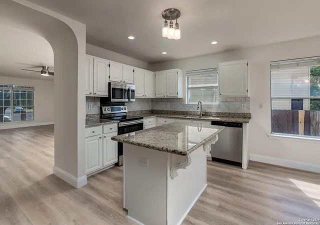 Photo 4 of Sale Pending at 4907 Wood Glen, San Antonio, TX 78244 | MLS# 1928376 | Listing updated on 2025-12-20