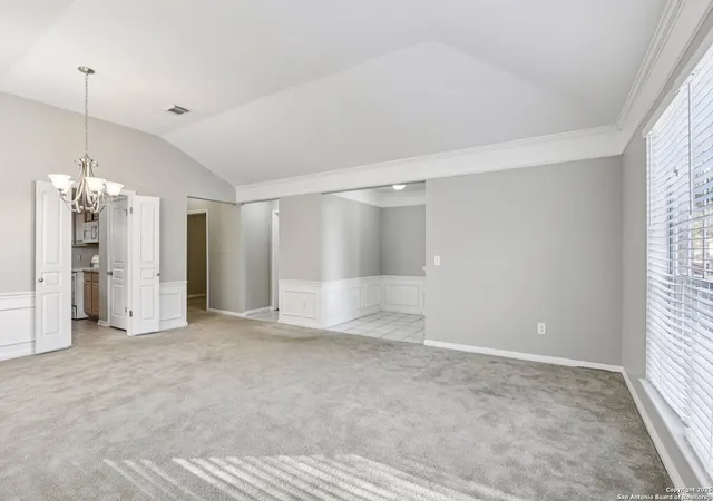 Photo 4 of Sale Pending at 10462 Trailway Oak, San Antonio, TX 78240 | MLS# 1928392 | Listing updated on 2026-01-20