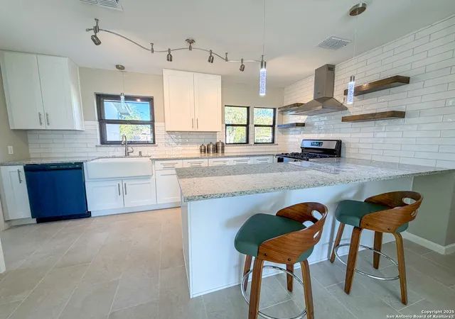 Photo 4 of Sale Pending at 157 Latch, San Antonio, TX 78213 | MLS# 1928397 | Listing updated on 2026-03-28