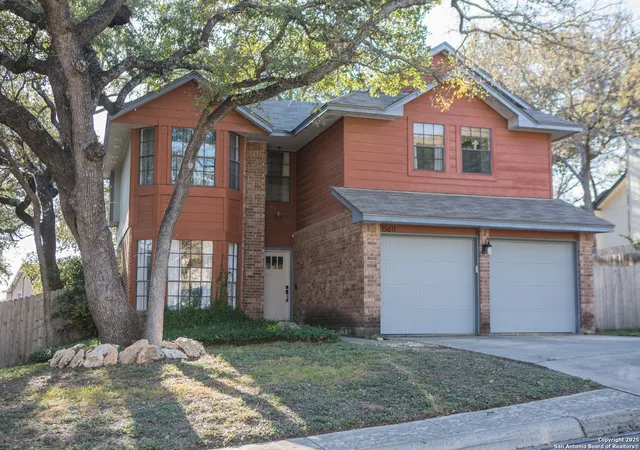 Photo 2 of Single family home for sale at 15611 Knollhollow, San Antonio, TX 78247 | MLS# 1928433 | Listing updated on 2025-12-18