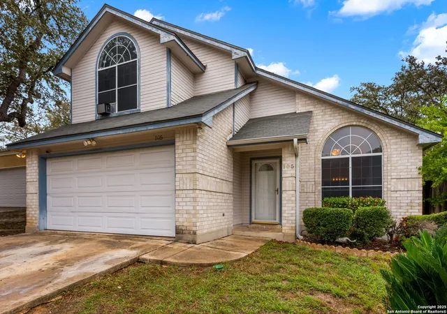 Photo 3 of Single family home for sale at 105 Golden Way, Universal City, TX 78148 | MLS# 1928456 | Listing updated on 2025-12-25