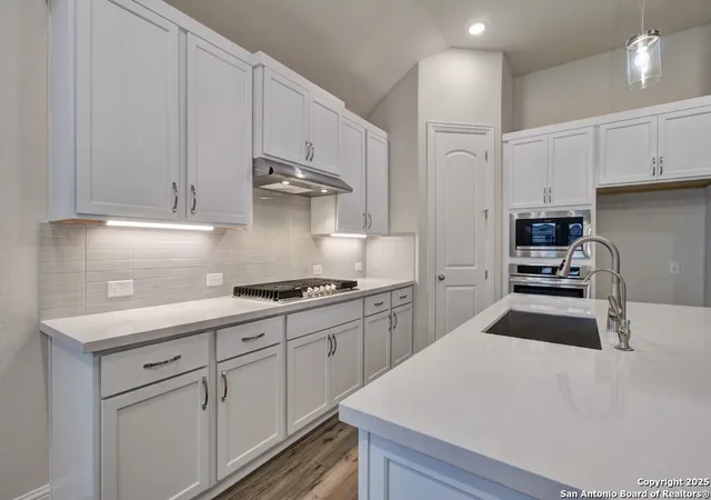4th image of 2031 Stephanie Avenue, New Braunfels, TX 78132 | MLS# 1928525