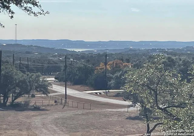 2nd image of 426 Coneflower Dr, Spring Branch, TX 78070 | MLS# 1928574