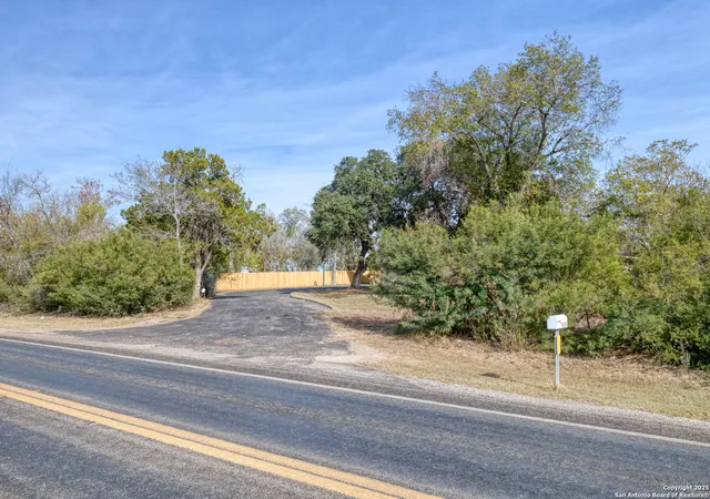 Photo 2 of Single family home for sale at 1124 4th, Uvalde, TX 78801 | MLS# 1928623 | Listing updated on 2026-03-16