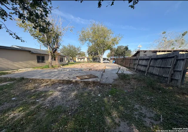 Photo 3 of Land for sale at 907 W Crockett, Beeville, TX 78102 | MLS# 1928630 | Listing updated on 2026-01-27