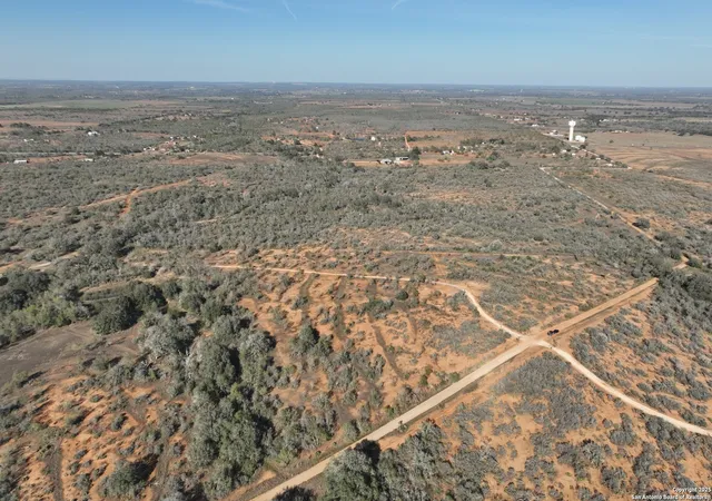 18th image of 001 Cr 307, Jourdanton, TX 78026 | MLS# 1928802