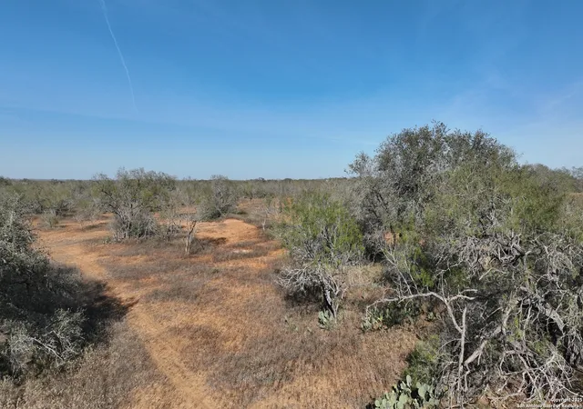 5th image of 001 Cr 307, Jourdanton, TX 78026 | MLS# 1928802