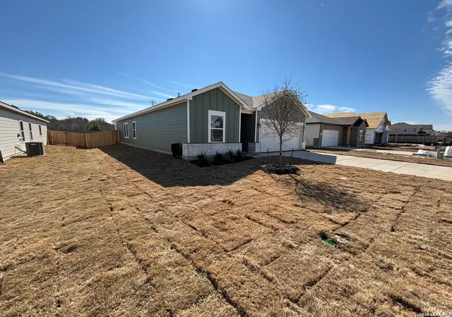 3rd image of 12846 Hill Plains Dr, Schertz, TX 78154 | MLS# 1928806