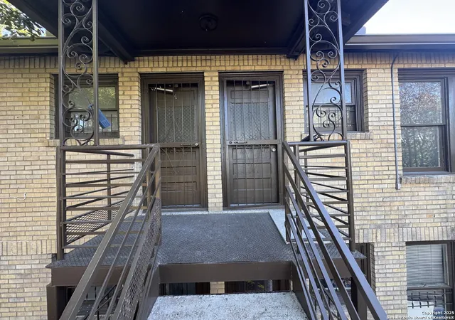 36th image of 401 W Lynwood, San Antonio, TX 78212 | MLS# 1928823