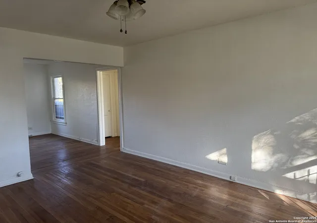 4th image of 401 W Lynwood, San Antonio, TX 78212 | MLS# 1928823