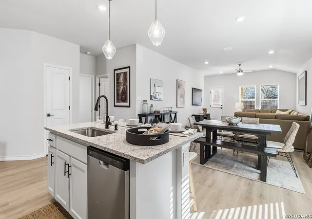 5th image of 140 Hazel Peak, San Antonio, TX 78207 | MLS# 1928837