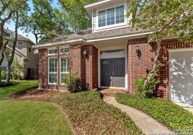 Photo 3 of Single family home for sale at 2047 Thicket Trail Dr, San Antonio, TX 78248 | MLS# 1928859 | Listing updated on 2025-12-27