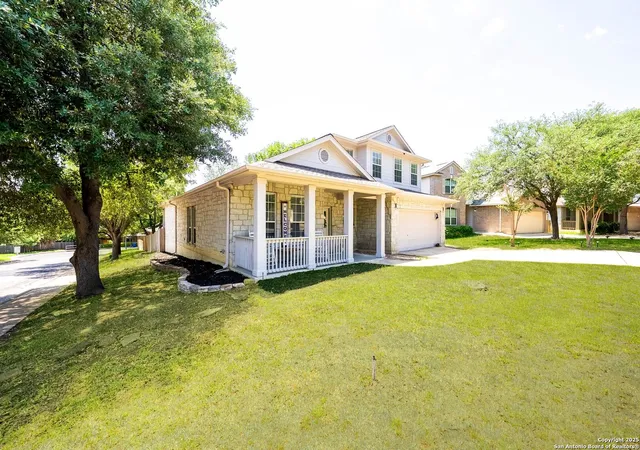 Photo 3 of Sale Pending at 7302 Carriage Bay, San Antonio, TX 78249 | MLS# 1928918 | Listing updated on 2026-03-11