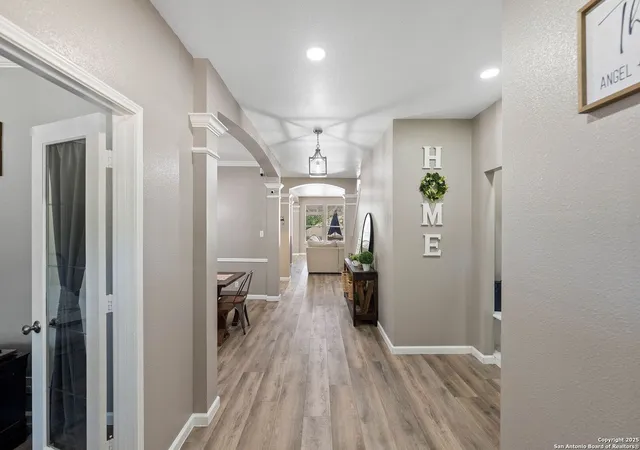 Photo 4 of Sale Pending at 7302 Carriage Bay, San Antonio, TX 78249 | MLS# 1928918 | Listing updated on 2026-03-11