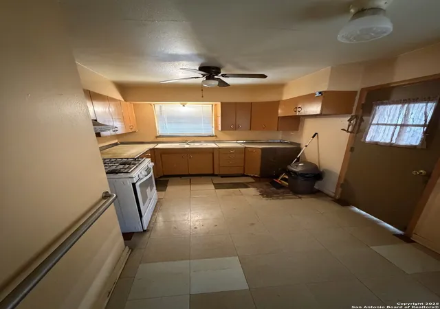 Photo 3 of Single family home for sale at 1718 Kendalia, San Antonio, TX 78224 | MLS# 1928926 | Listing updated on 2026-02-01