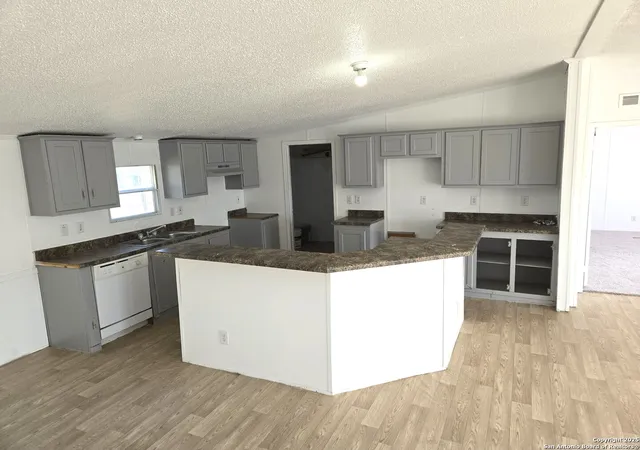 5th image of 4124 Farmview, Converse, TX 78109 | MLS# 1928935